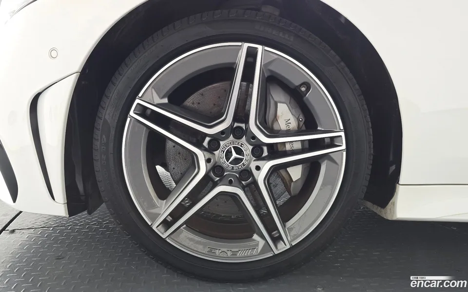 Mercedes-Benz CLS-Class CLS300d 4MATIC 2022 — миниатюра 5