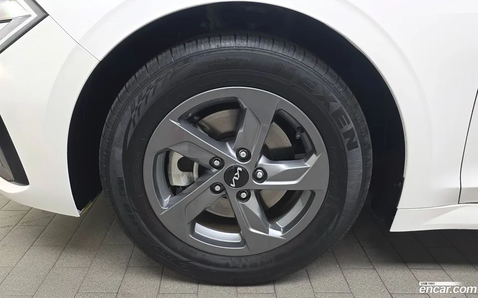 Kia K5 2.0 LPi() 2024 — миниатюра 2