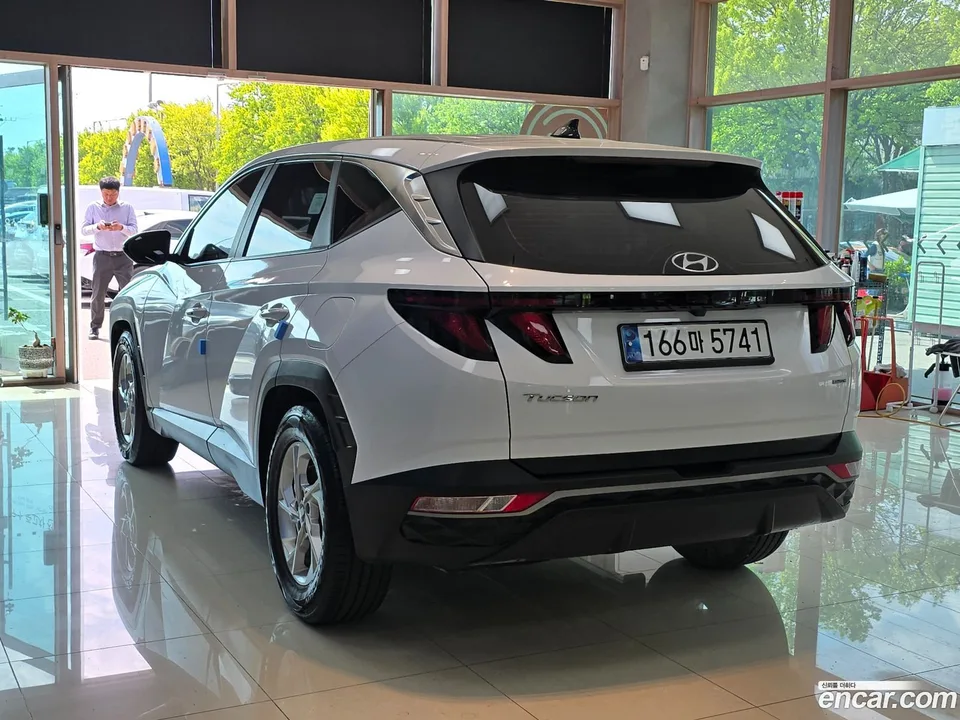 Hyundai Tucson 2.0 4WD 2023 — миниатюра 4