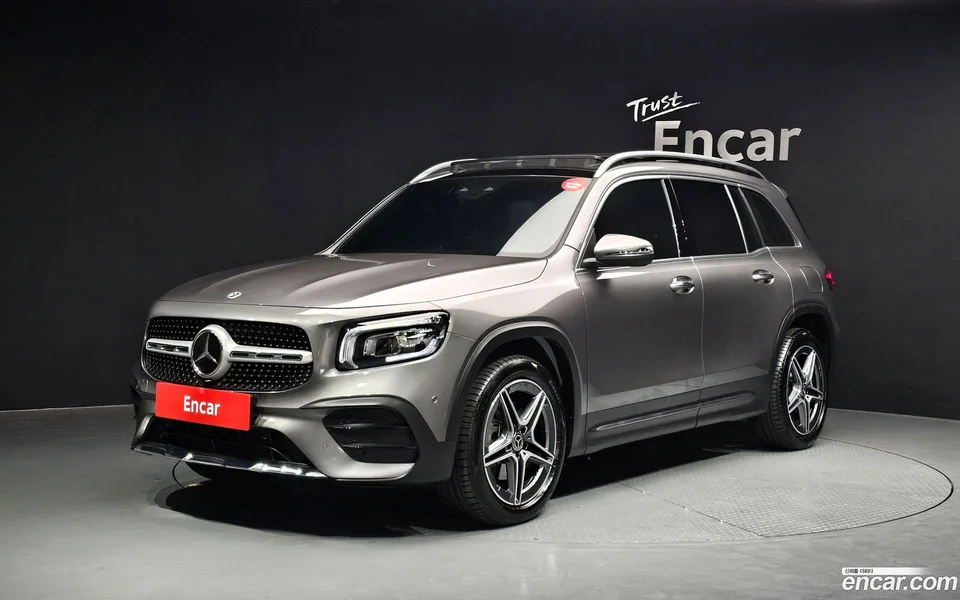 Mercedes-Benz GLB-Class GLB250 4MATIC 2023 — фото 1, купить с доставкой в Москву