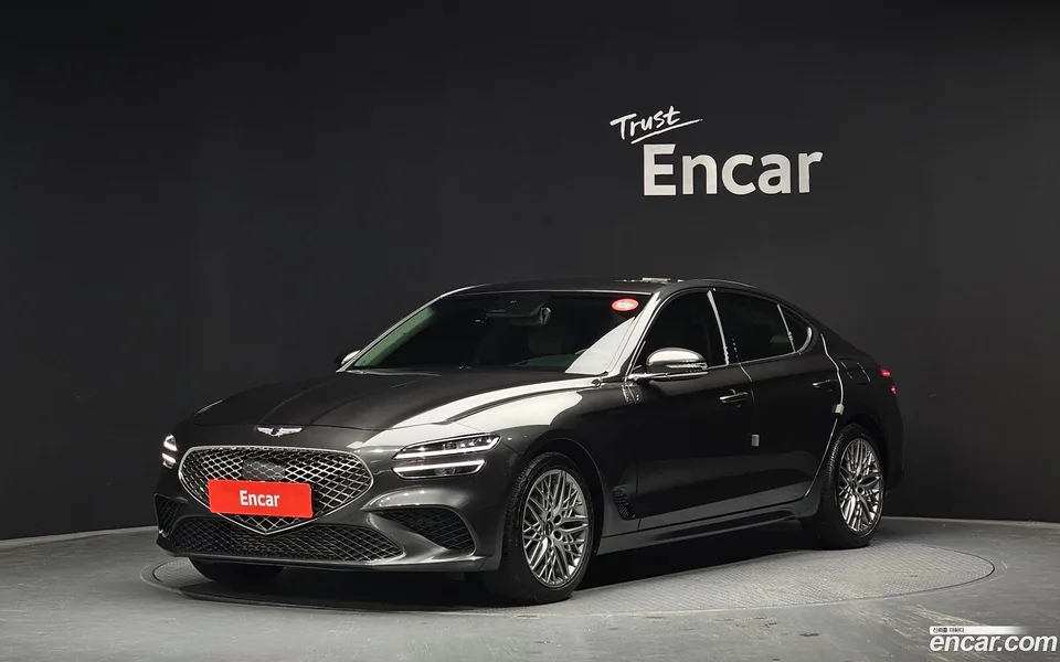 Genesis G70 2.0T 2WD 2022 — фото 1, купить с доставкой в Москву