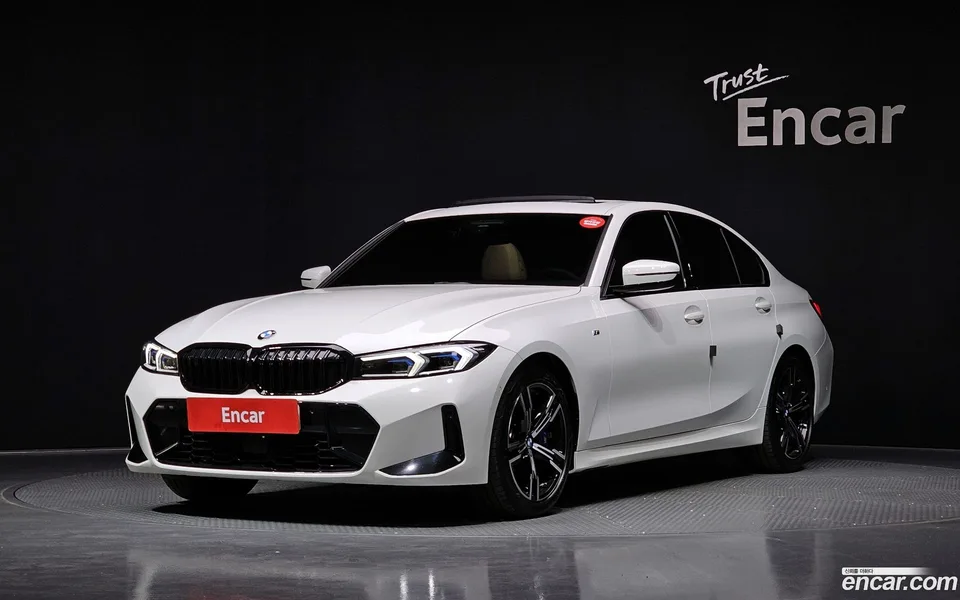BMW 3 Series 320i M 2024 — фото 1, купить с доставкой в Москву