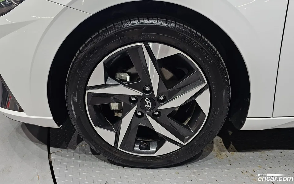 Hyundai Avante 1.6 2022 — миниатюра 5