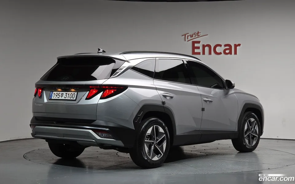 Hyundai Tucson NX4 2.0 2WD 2025 — миниатюра 2