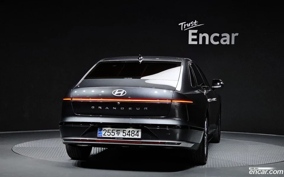 Hyundai Grandeur Hybrid 2024 — миниатюра 4
