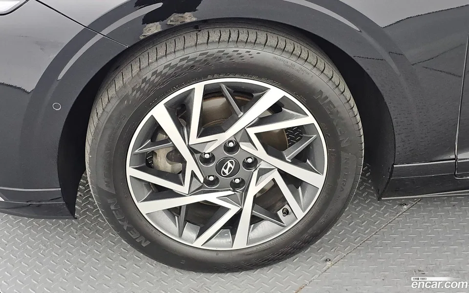 Hyundai Grandeur 2.5 2WD 2023 — миниатюра 2
