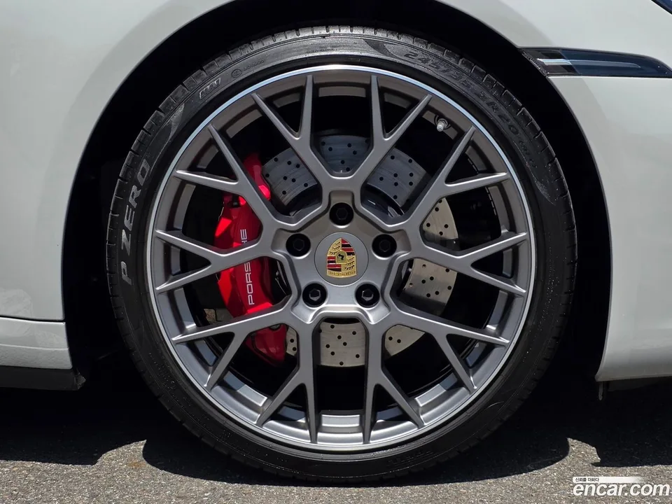 Porsche 911 (992) 4S 2024 — миниатюра 2