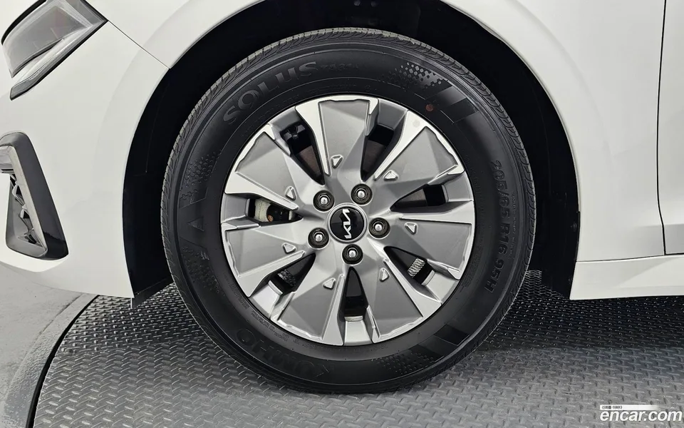 Kia K5 Hybrid 2024 — миниатюра 2