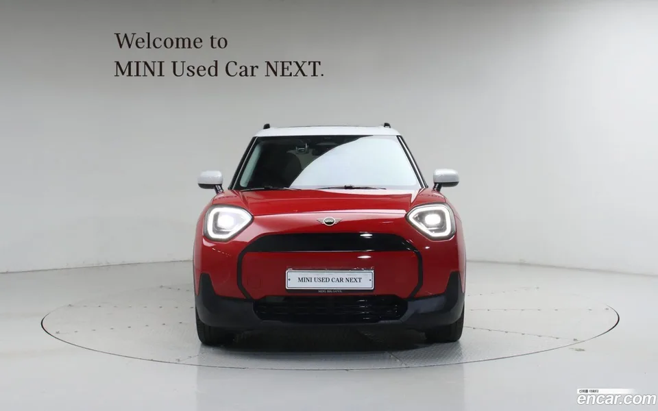 MINI Aceman E 2025 — миниатюра 2