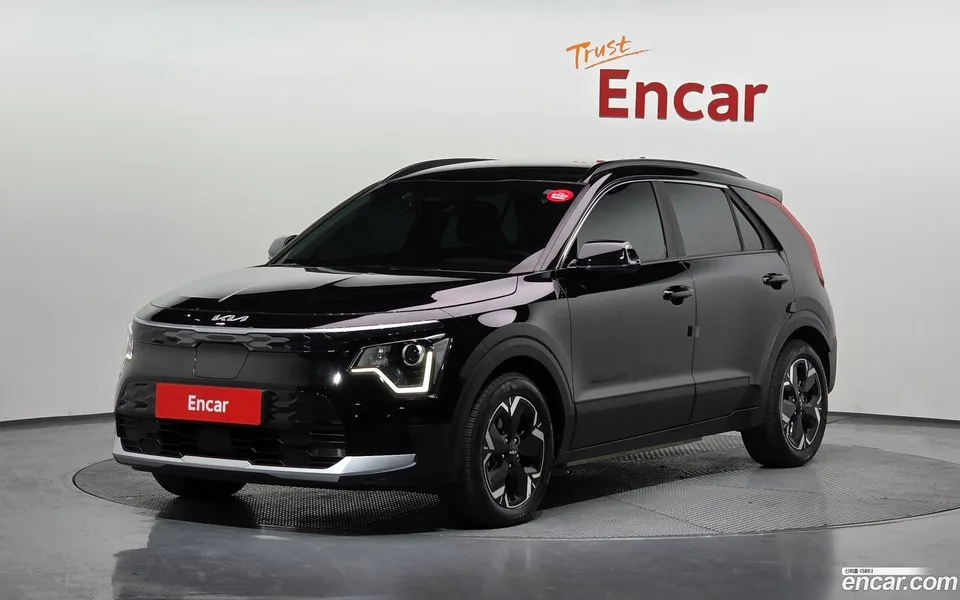 Kia Niro EV 2023 — фото 1, купить с доставкой в Москву