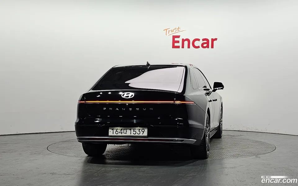 Hyundai Grandeur Hybrid 2023 — миниатюра 4