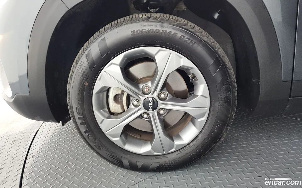 Kia Seltos 1.6 2WD 2024 — миниатюра 2