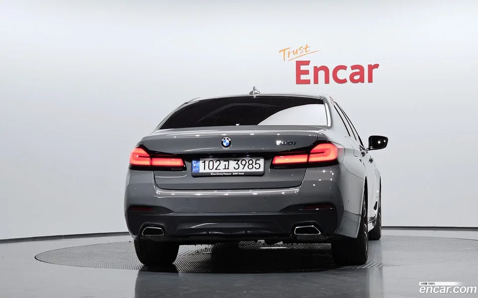 BMW 5 Series 520i M 2022 — миниатюра 4