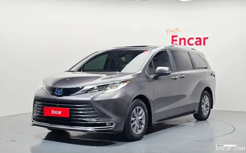 Toyota Sienna 2024 купить в Москве