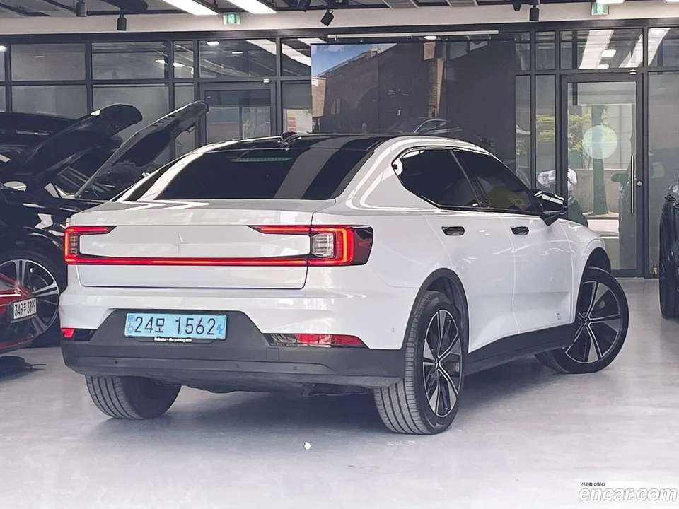 Polestar Polestar 2 2023 — миниатюра 2
