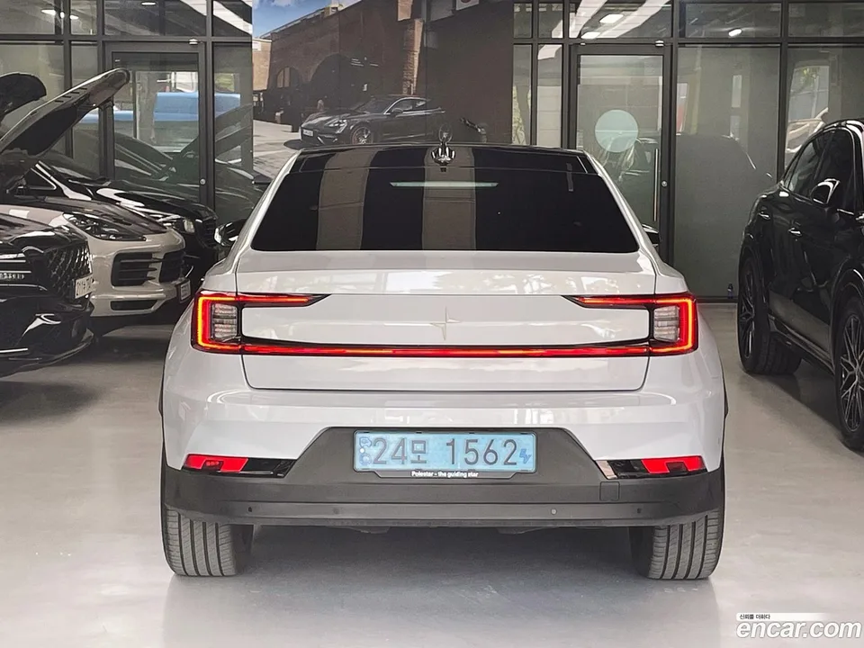 Polestar Polestar 2 2023 — миниатюра 4