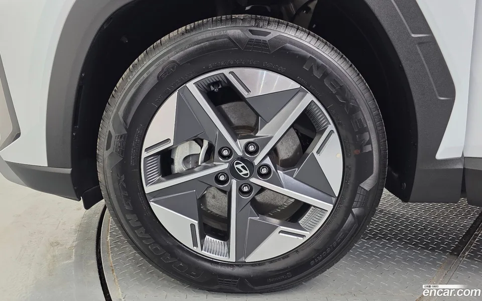 Hyundai Tucson NX4 1.6 2WD 2025 — миниатюра 2
