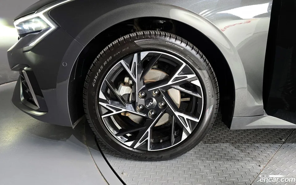 Kia K5 Hybrid 2025 — миниатюра 2