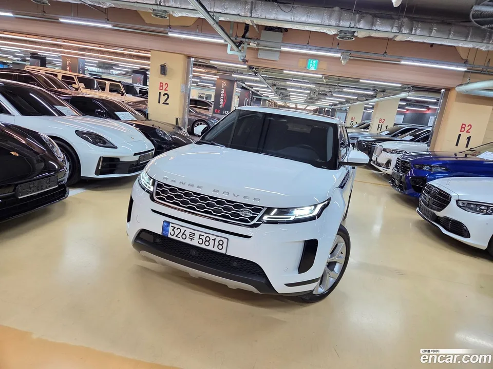 Land Rover Range Rover Evoque P250 SE 2023 — миниатюра 2