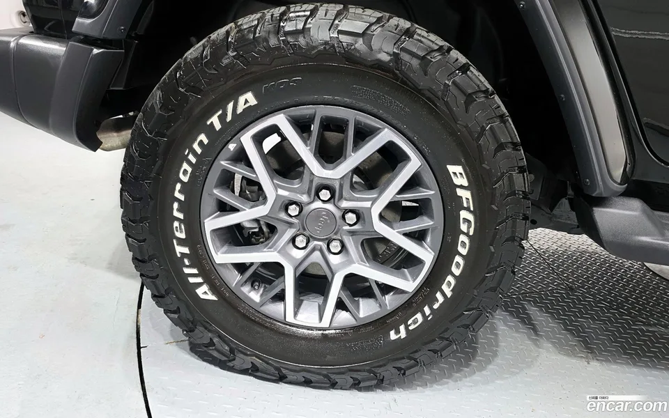Jeep Wrangler 2.0 4 4xe 2022 — миниатюра 5