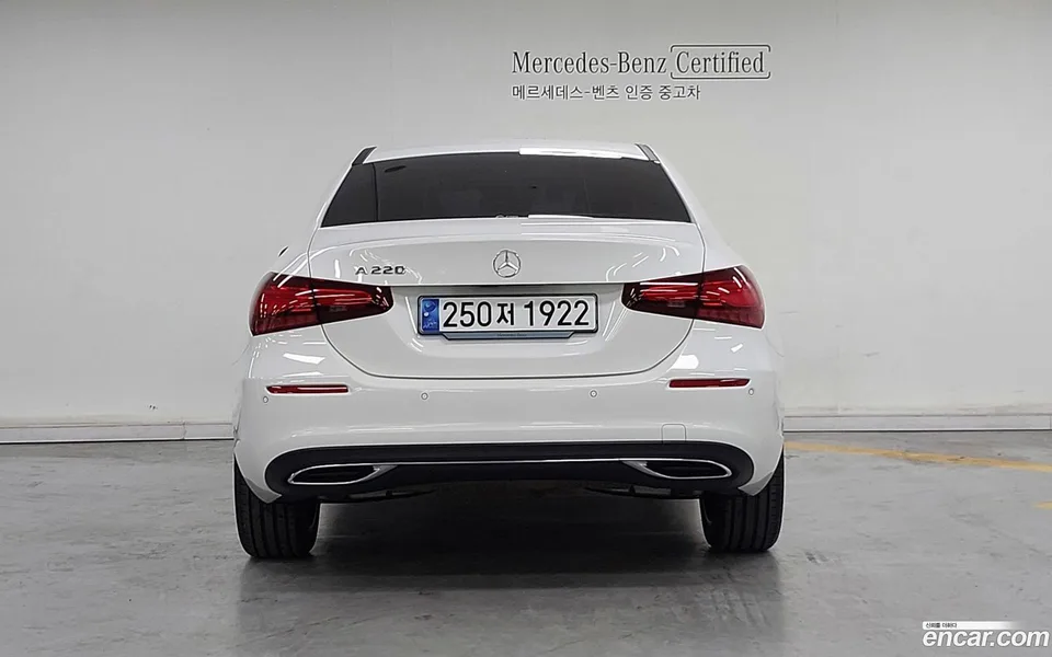 Mercedes-Benz A-Class A220 2024 — миниатюра 4