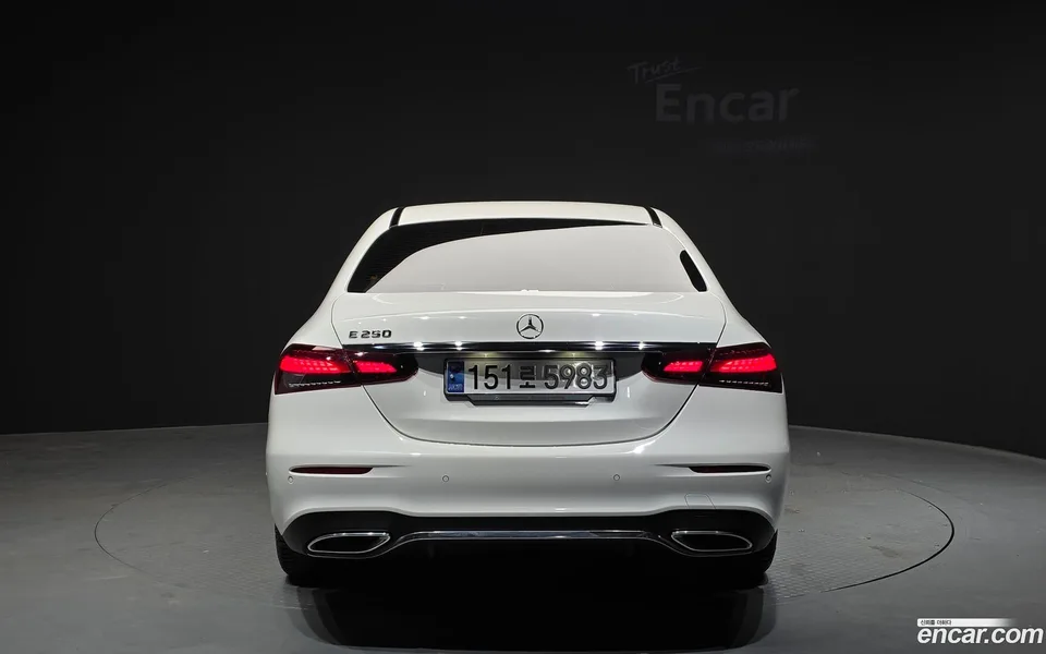 Mercedes-Benz E-Class E250 AMG Line 2022 — миниатюра 4