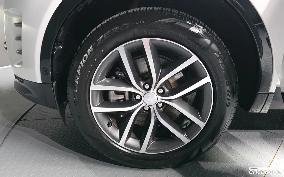 Land Rover Discovery Sport P250 SE 2025 — миниатюра 2