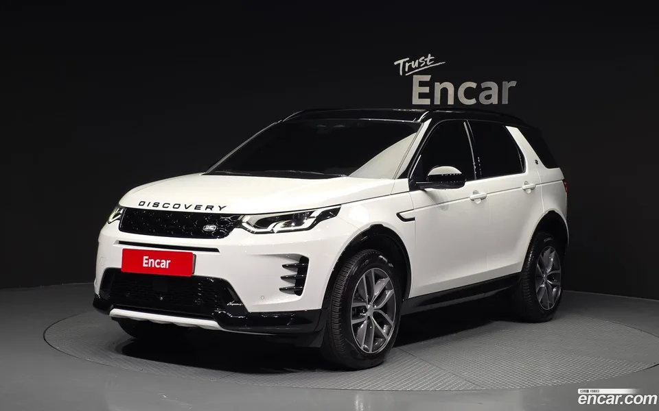 Land Rover Discovery Sport P250 SE 2025 — фото 1, купить с доставкой в Москву