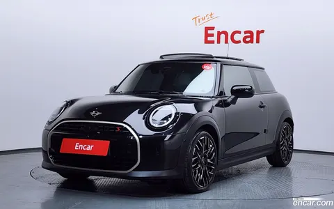 MINI Cooper S 2024 купить в Москве