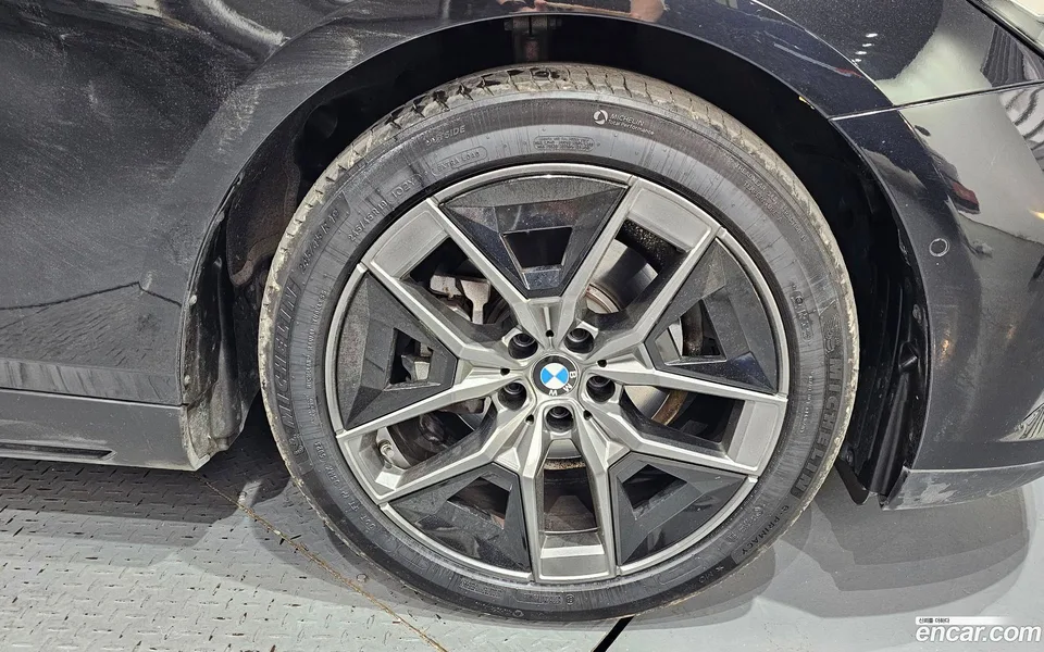 BMW 5 Series 523d 2024 — миниатюра 2