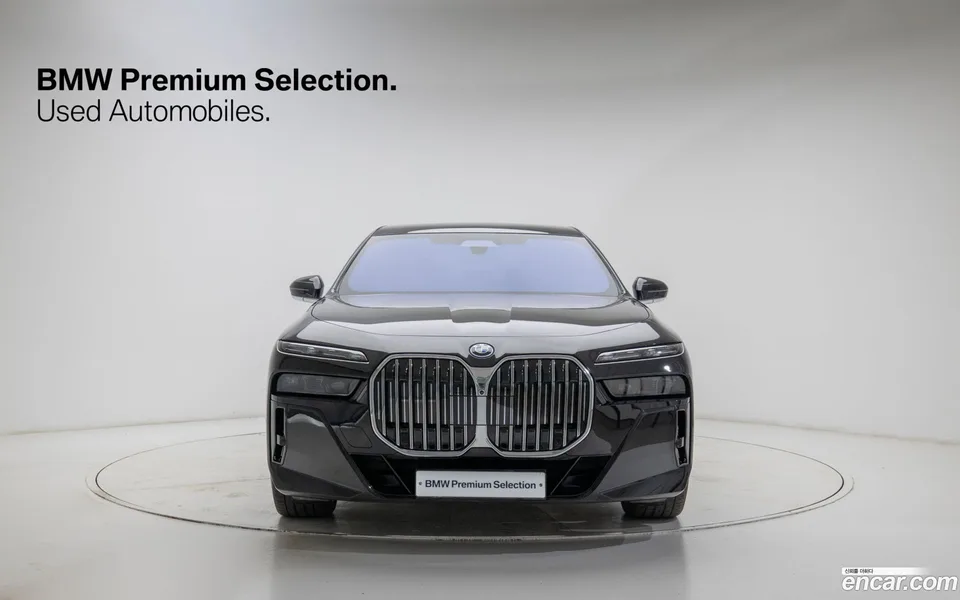 BMW 7 Series 750e xDrive M 2024 — миниатюра 3