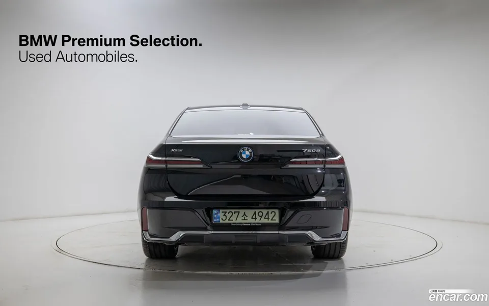 BMW 7 Series 750e xDrive M 2024 — миниатюра 4