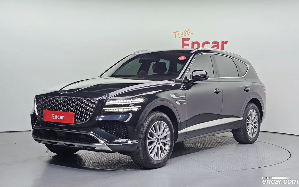 Genesis GV80 2.5T 2WD 2024 — фото 1, купить с доставкой в Москву
