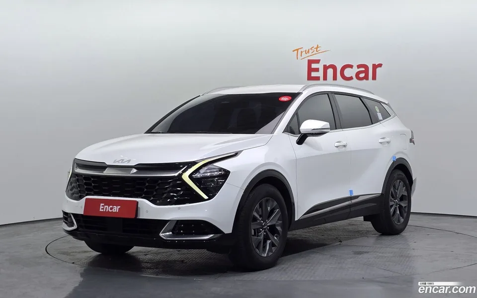 Kia Sportage 2.0 2WD 2022 — фото 1, купить с доставкой в Москву