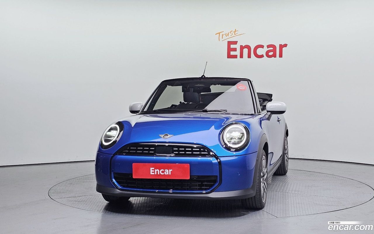 MINI Cooper C Convertible 2025 — 3