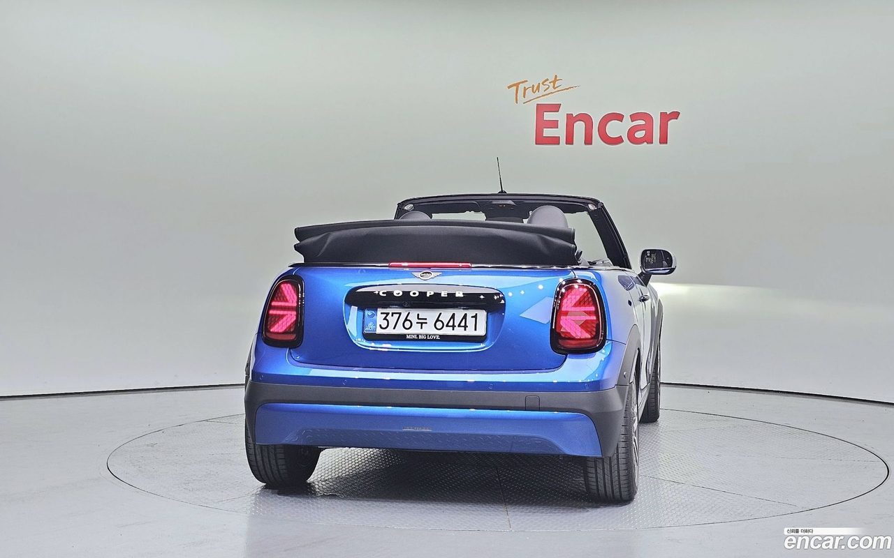 MINI Cooper C Convertible 2025 — 4