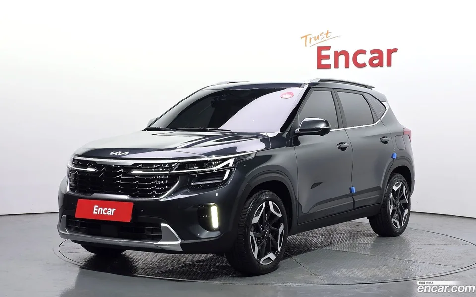 Kia Seltos 2.0 2WD 2025 — фото 1, купить с доставкой в Москву