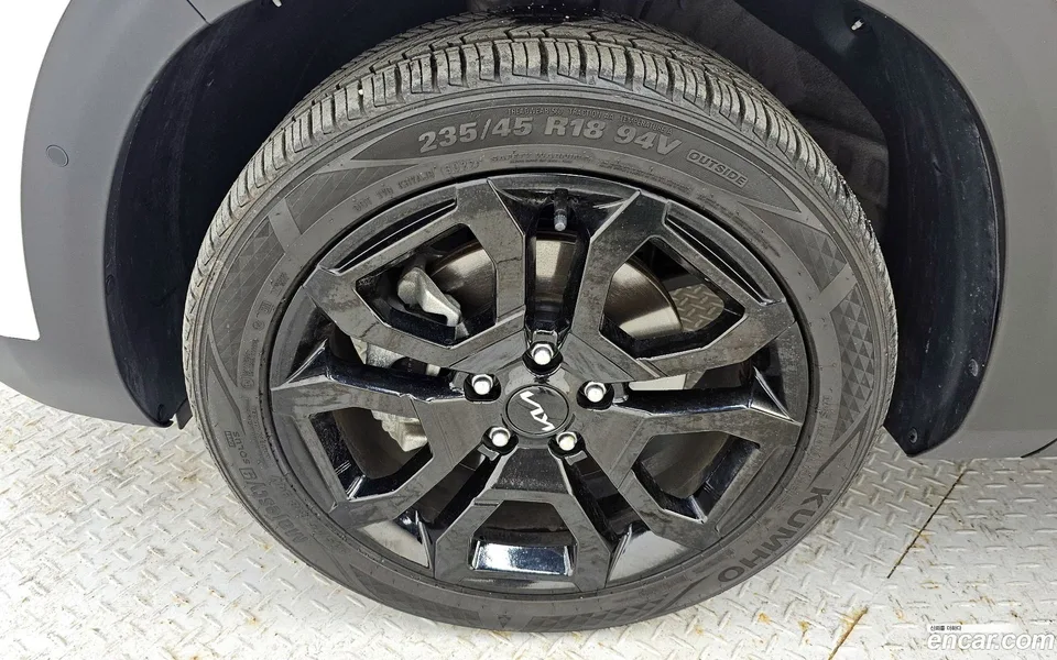 Kia Seltos 1.6 4WD 2022 — миниатюра 2