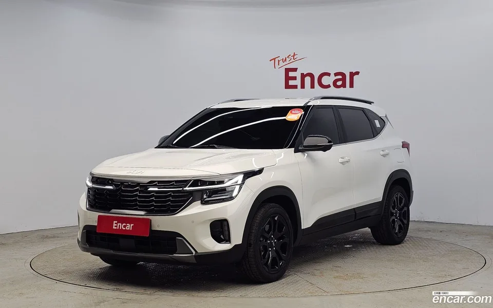 Kia Seltos 1.6 4WD 2022 — фото 1, купить с доставкой в Москву