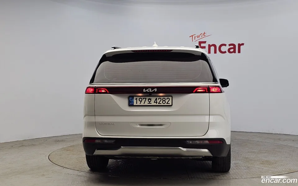 Kia Carnival 9 2022 — миниатюра 4