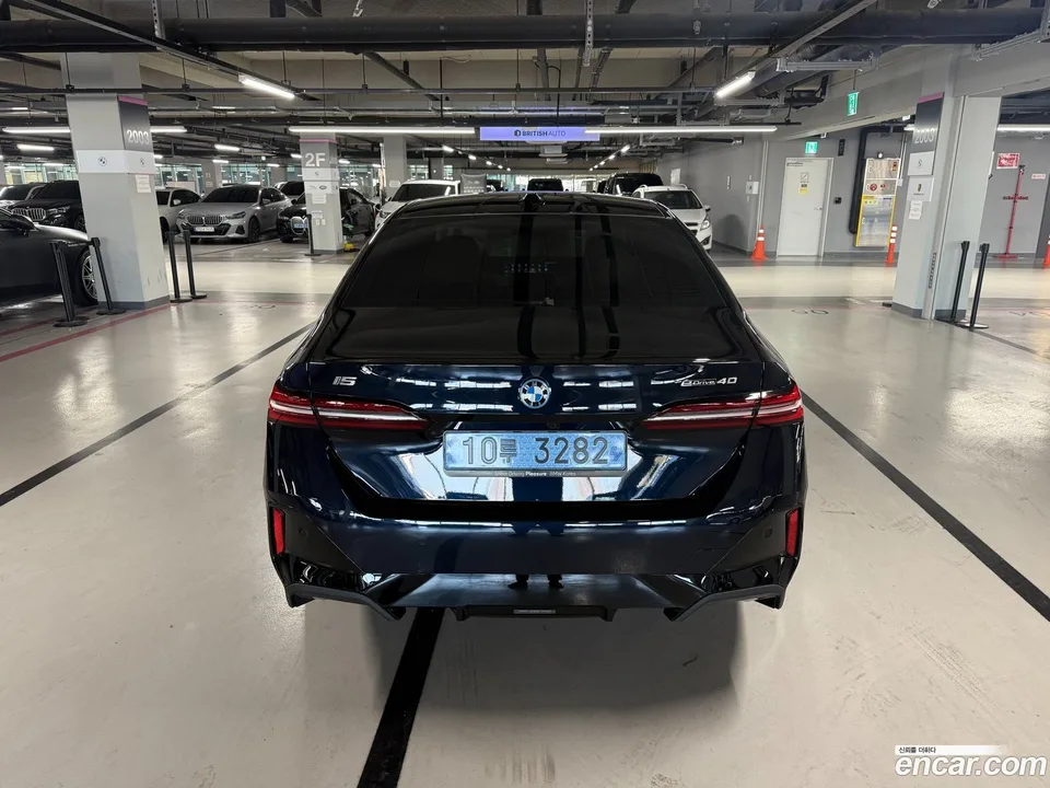 BMW i5 eDrive 40 M 2026 — миниатюра 5