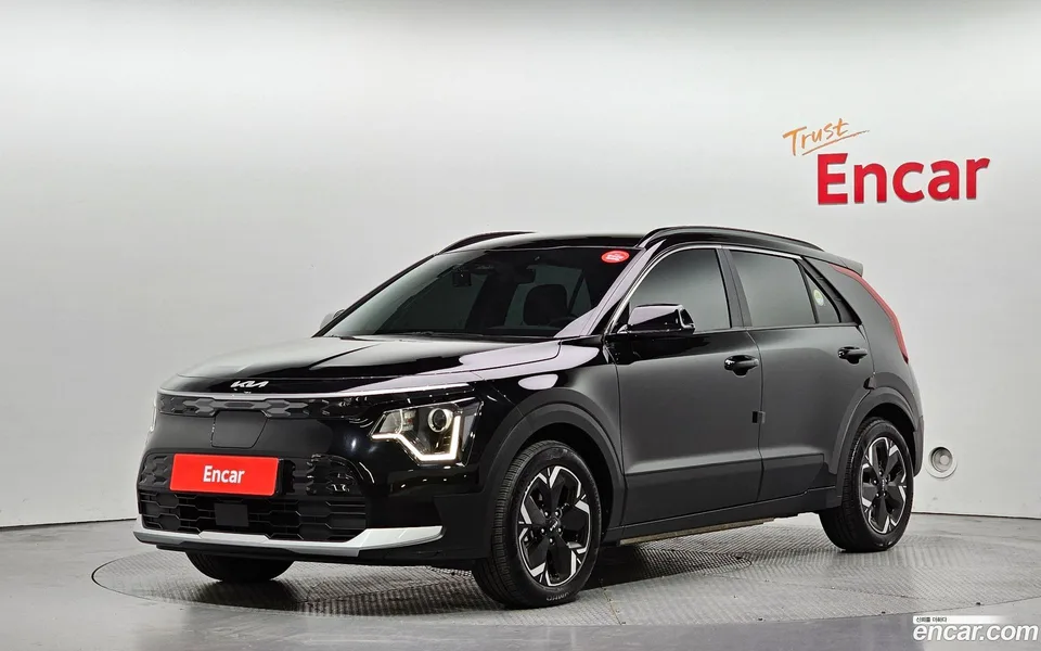 Kia Niro EV 2023 — фото 1, купить с доставкой в Москву