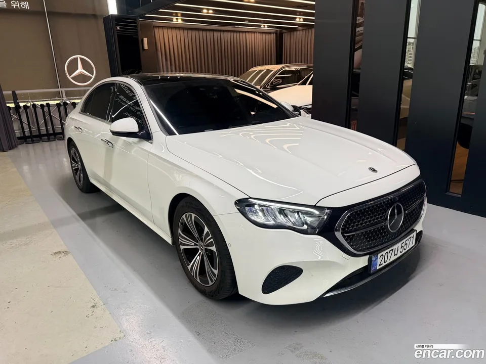 Mercedes-Benz E-Class E200 2025 — миниатюра 2