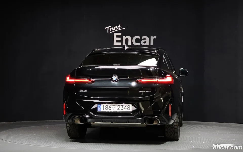 BMW X4 xDrive20i M 2023 — миниатюра 4