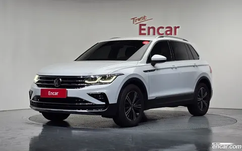 Volkswagen Tiguan 2023 buy in Moscow
