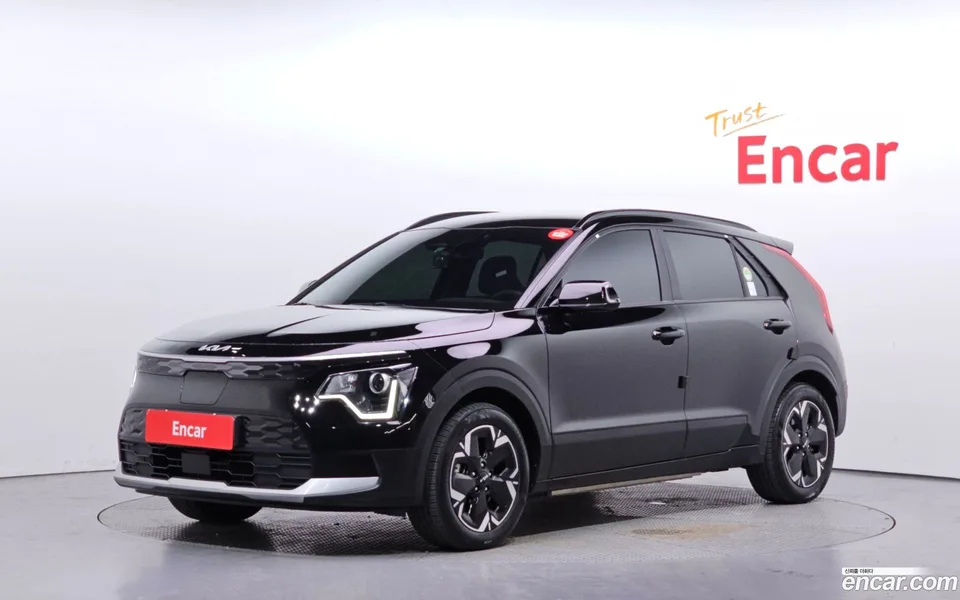 Kia Niro EV 2023 — фото 1, купить с доставкой в Москву