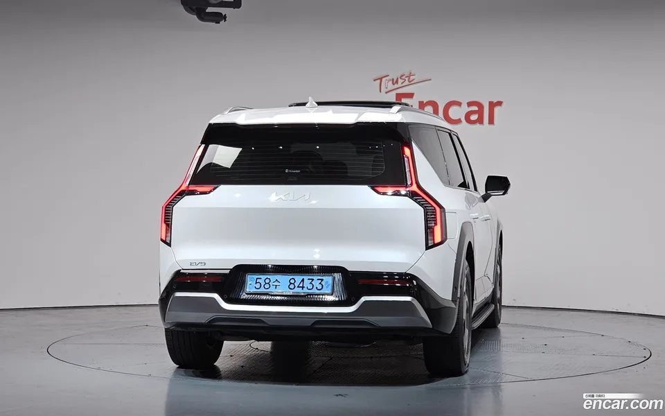 Kia EV9 4WD 2024 — миниатюра 4