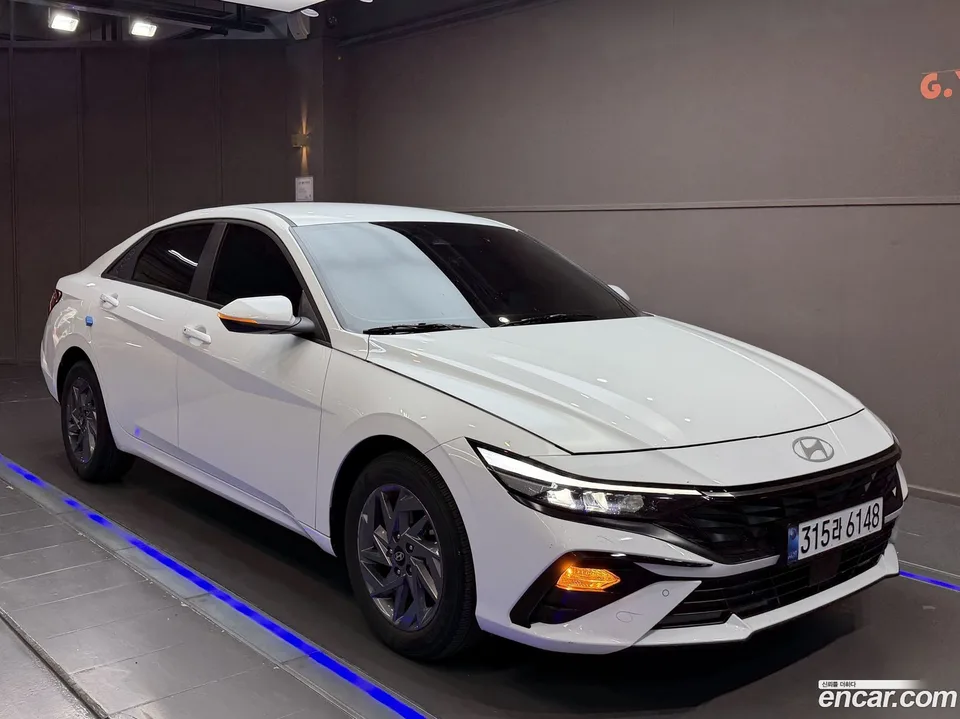 Hyundai Avante CN7 1.6 2024 — фото 1, купить с доставкой в Москву