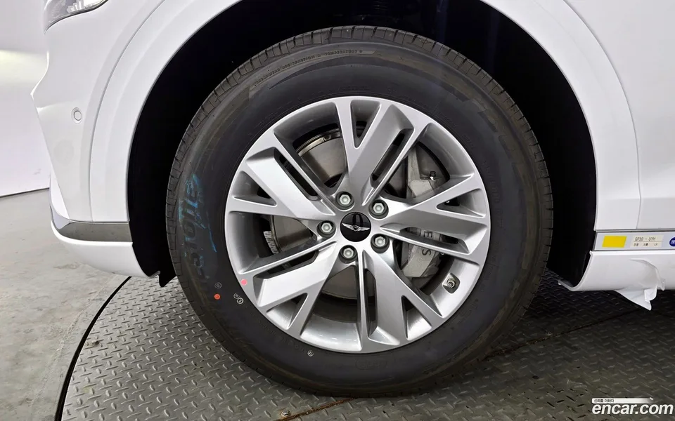 Genesis GV70 2.5T 2WD 2025 — миниатюра 5
