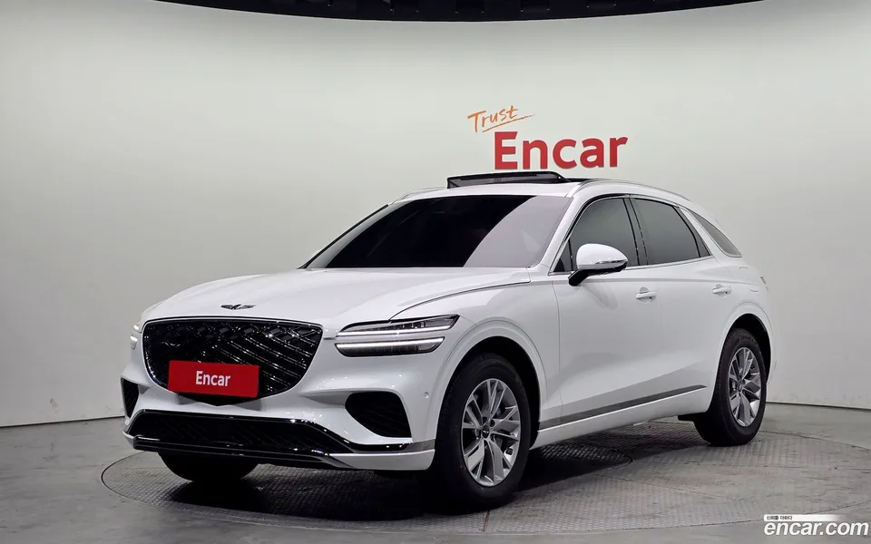 Genesis GV70 2.5T 2WD 2025 — фото 1, купить с доставкой в Москву